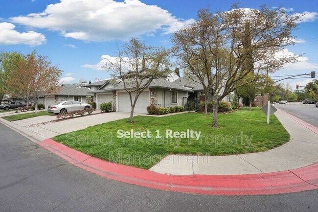 Building Photo - 546 La Corso Dr