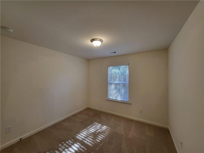 Building Photo - 5163 Madeline Pl