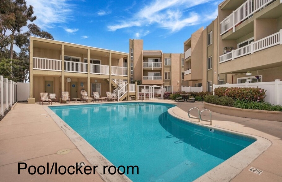 complex pool - 3030 Suncrest Dr unit 402