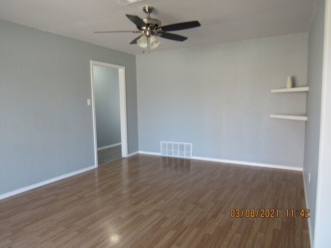Building Photo - MOVE IN SPECIAL: $200 OFF OF THE FIRST MONTH'S RENT!