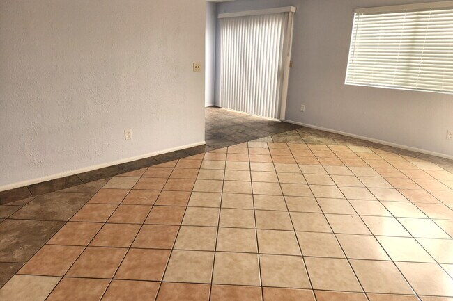 Building Photo - Prime Mesa Location with Community Pool & Strong Rental Appeal