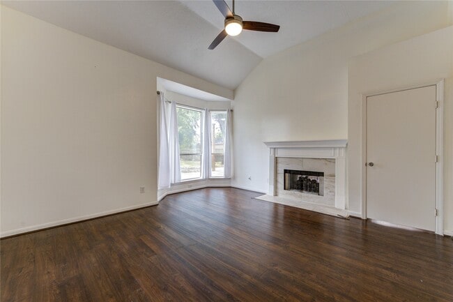 Building Photo - 1215 Whisper Trace Ct