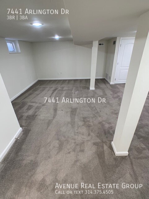 Building Photo - 7441 Arlington Dr