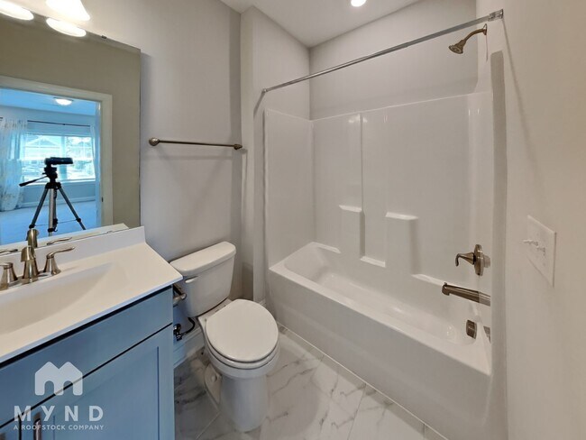 Building Photo - 8451 Seawell School Rd