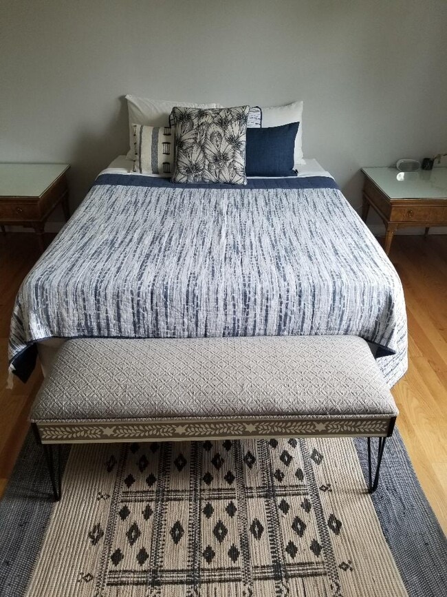 Building Photo - 306 E Bethune St