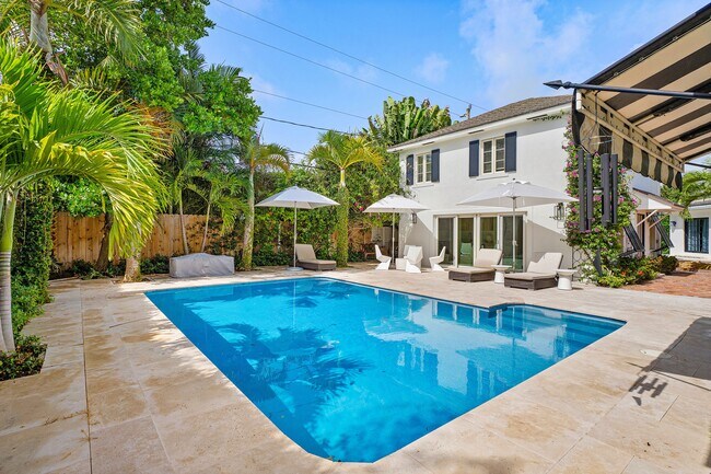 Building Photo - 306 Cordova Rd