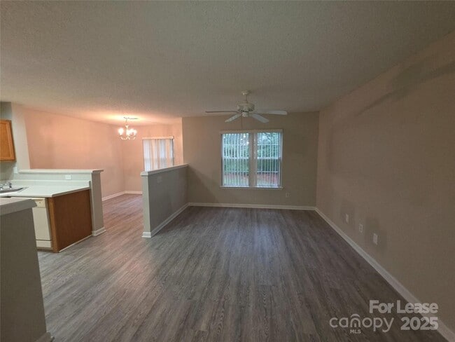 Building Photo - 9933 Birch Knoll Ct