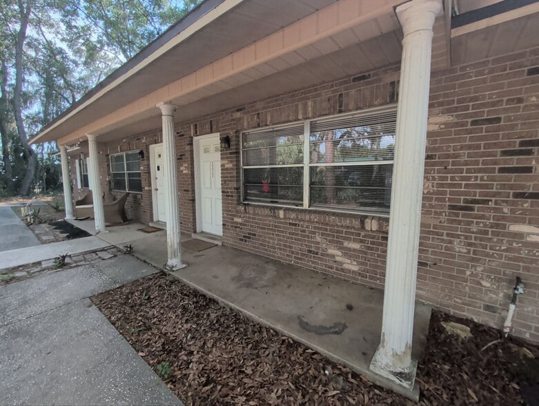 Building Photo - 2372 S Sandburg Pt