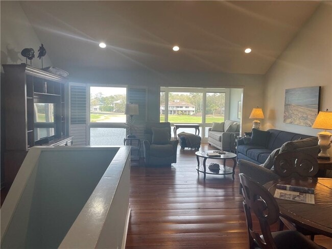 Building Photo - 267 Moss Oak Ln