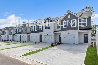 Building Photo - 35 Southport Cir