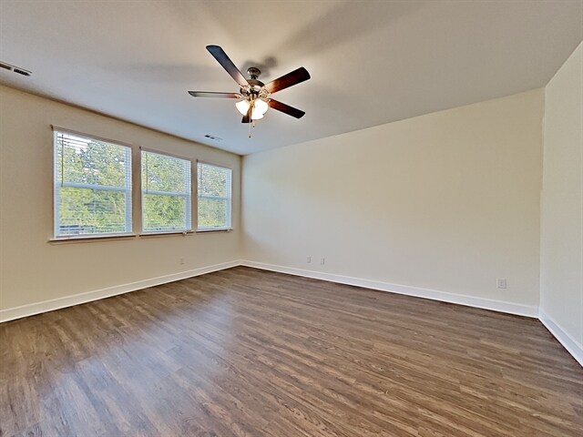 Building Photo - 5221 Lake Maxwell Dr