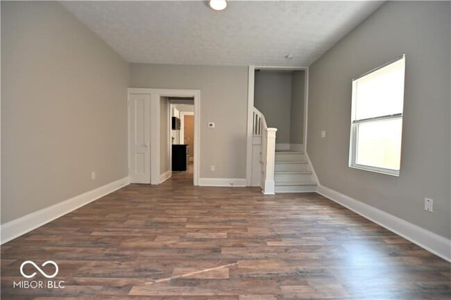 Building Photo - 845 N Rural St