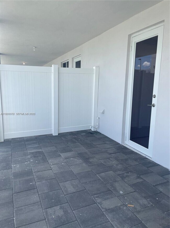 Building Photo - 10300 NW 66th St