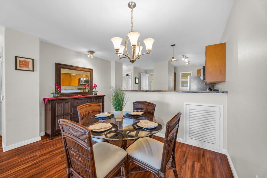 Building Photo - 3950 Kalai Waa St