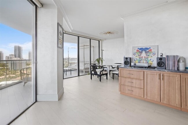 Building Photo - 19707 Turnberry Way