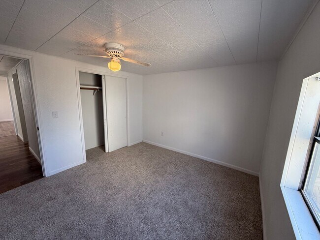 Building Photo - Newly Remolded 2 Bed 1 Bath