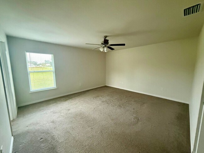 Building Photo - 3BR/2BA Home in Marion Oaks – Spacious Lot & Convenient Location