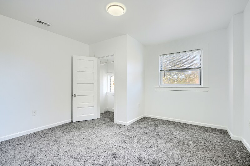 Building Photo - 13 Summerfield Rd