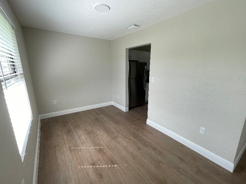 Building Photo - 3569 Montante Blvd