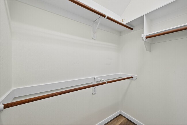Building Photo - 16930 Creek Mountain Dr