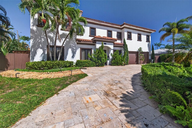 Building Photo - 2211 St