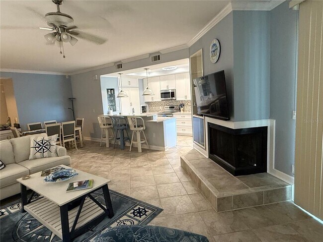 Building Photo - 910 Pinellas Bayway S