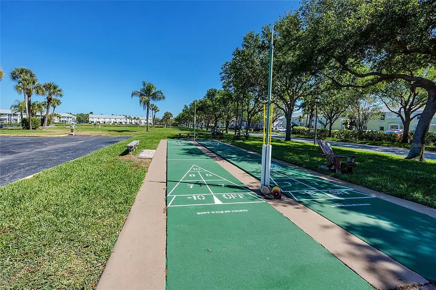 Building Photo - 5231 Beach Dr SE