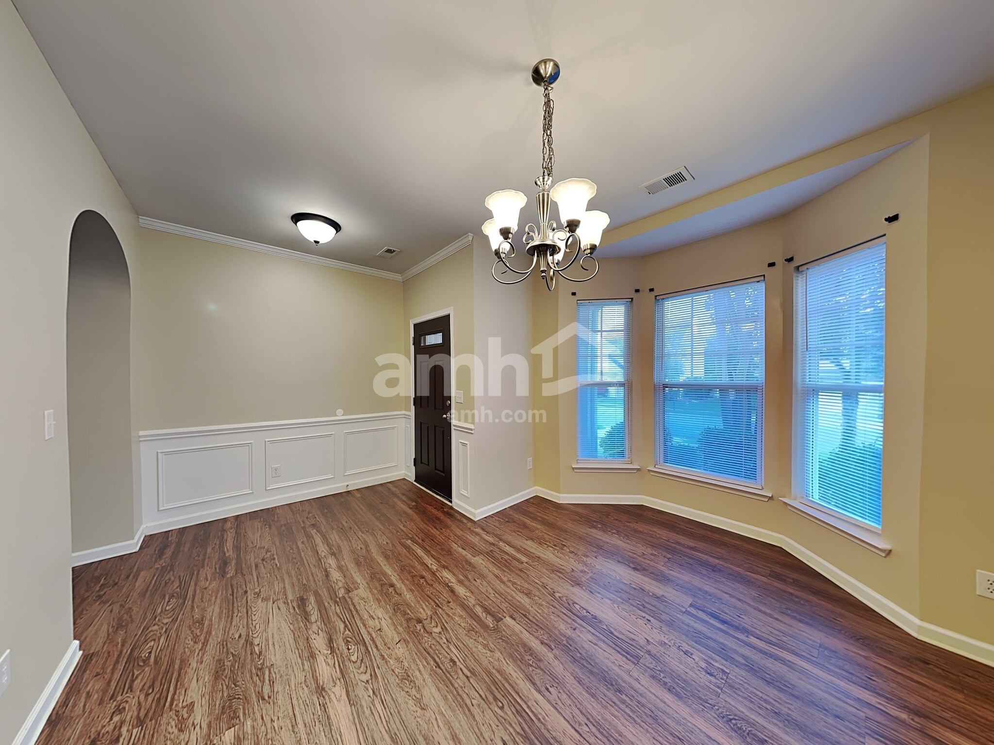 Building Photo - 1507 Bitter Creek Dr