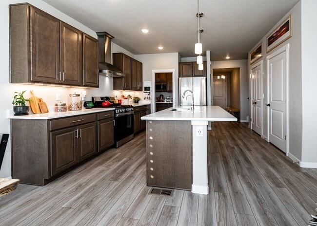 Building Photo - 7877 Buffalo Horn Dr