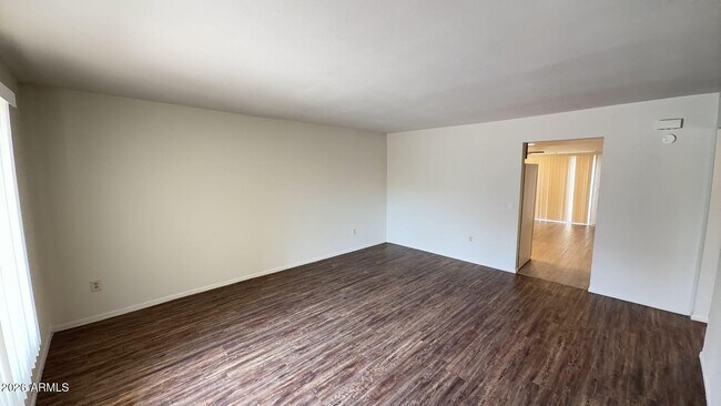 Building Photo - 4418 N 53rd Ln