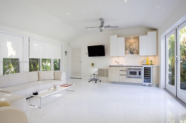 Building Photo - 1515 22nd St