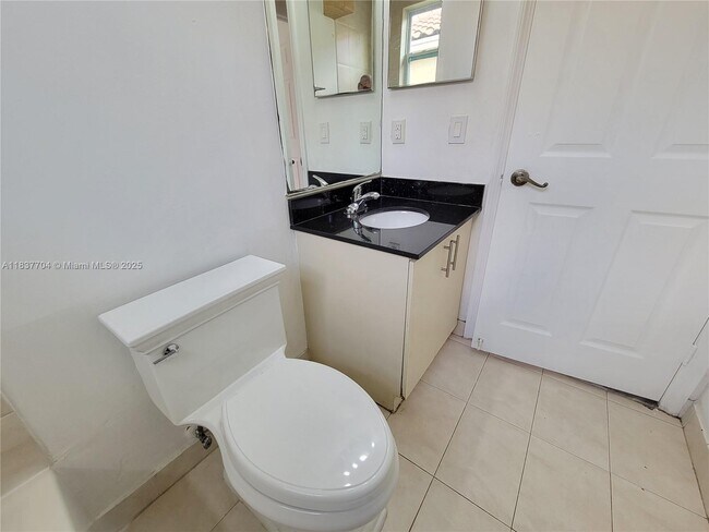 Building Photo - 4949 SW 134th Ave