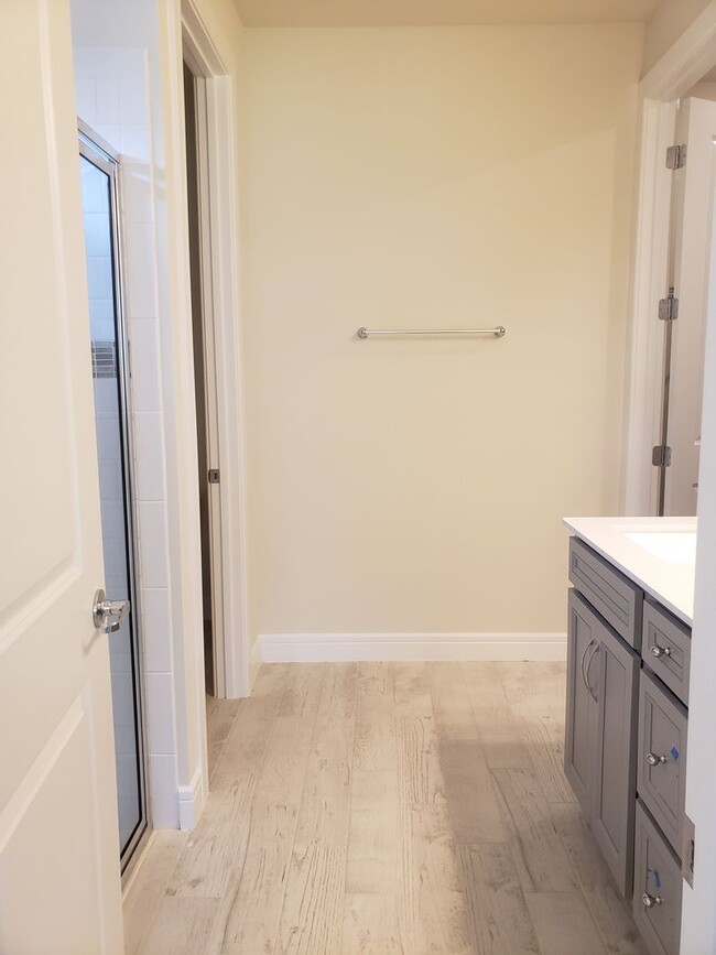 Building Photo - Beautiful Ridgeview Home