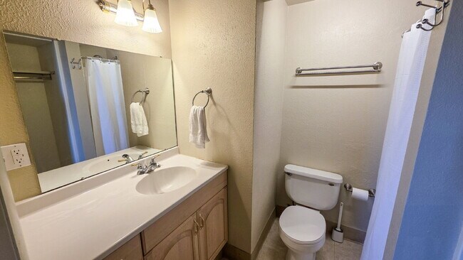 Building Photo - Charming 2-Bed, 2-Bath Plus LOFT Condo in Silverthorne!