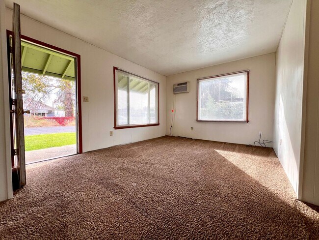 Building Photo - c1522