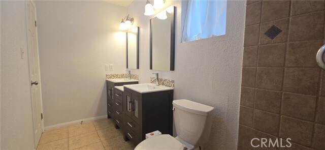Building Photo - 53470 Avenida Alvarado