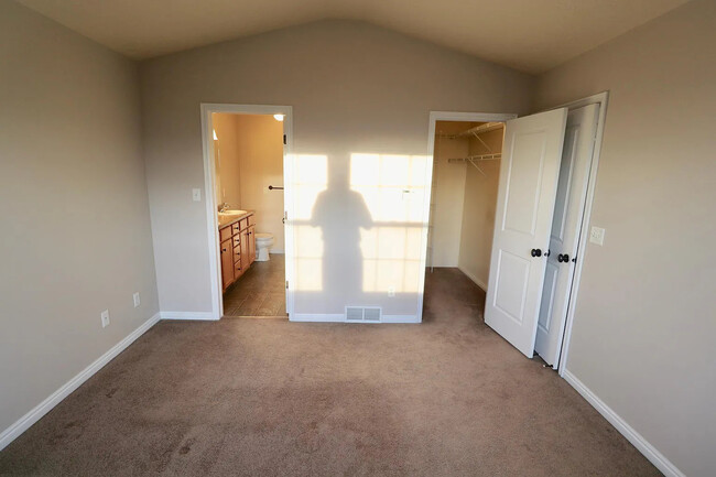 Building Photo - 14919 Ox Cart Ln