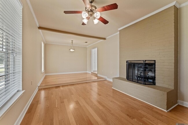 Building Photo - 685 Daventry Dr