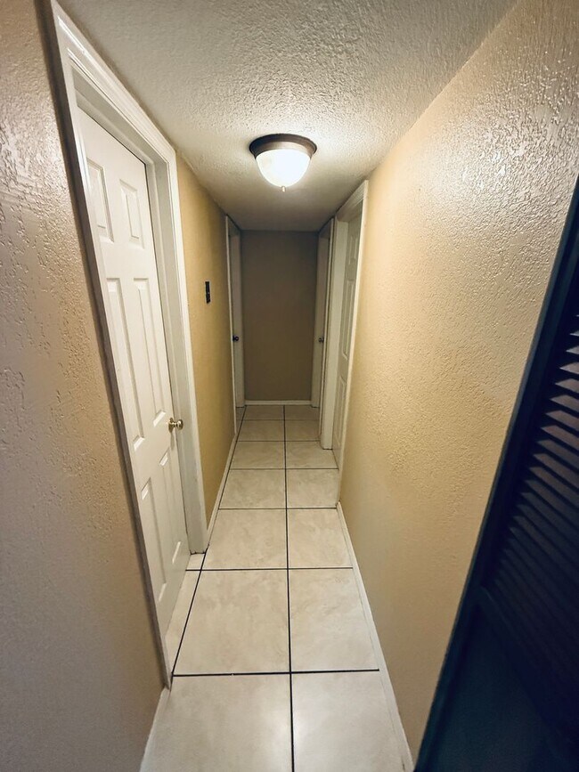 Building Photo - 3 BR / 1.5 BA HOME IN MELBOURNE