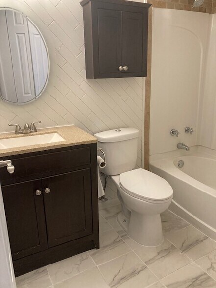 Bathroom - 1137 Cove Dr