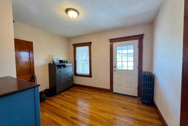 Building Photo - 141 Walworth St