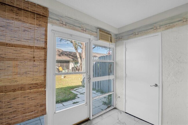 Building Photo - 3865 El Camino Ct