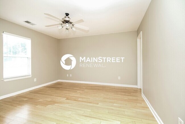 Building Photo - 3 Bedroom Pet-Friendly Home in La Vergne, ...