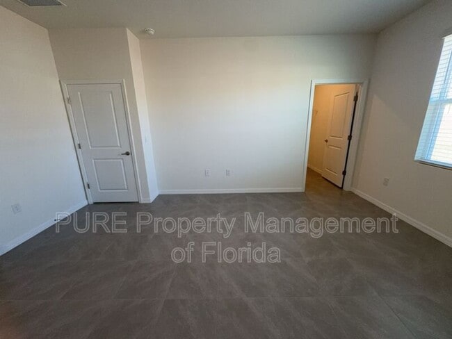 Building Photo - 4122 NW 48th Ter Rd