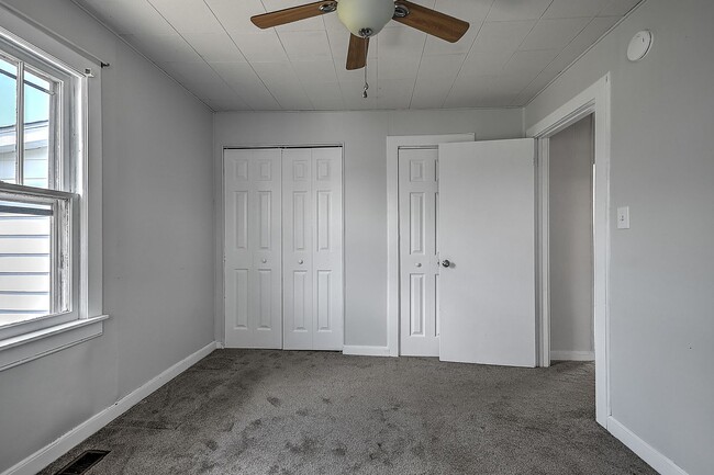 Building Photo - 109 Bettie St