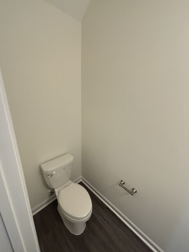 Building Photo - 608 S Blackmon St