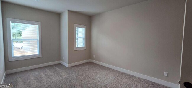 Building Photo - 5728 Urban Vlg Wy