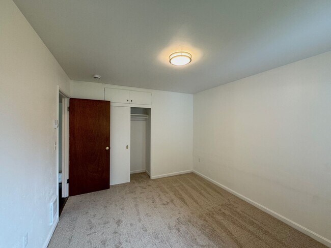 Building Photo - Dudley 3502-3504#