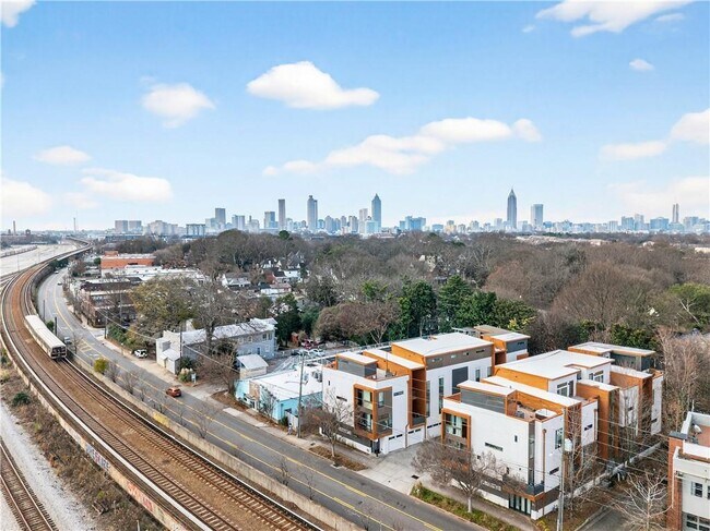 Building Photo - 972 DeKalb Ave NE