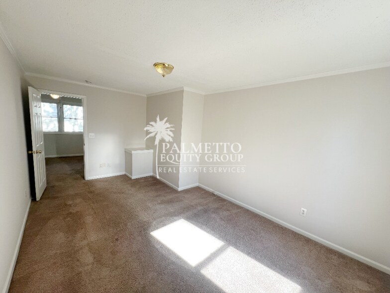 Building Photo - 823 Silver Ave